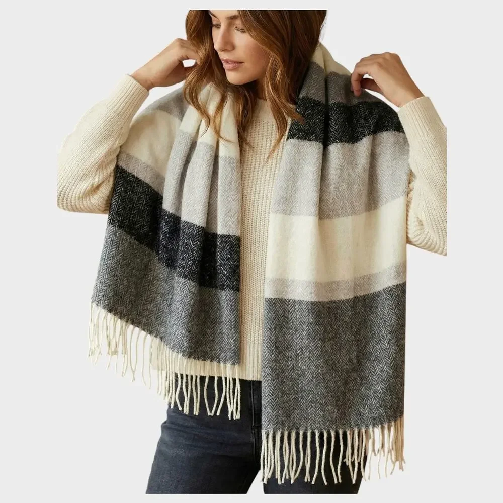 Madison 88 Blanket Scarf Gray Black Cream Colorblock Stripe Fringe